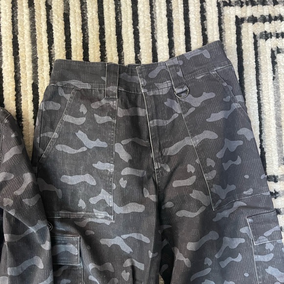 Celestial Bodies jacket and cargo pants set - Picture 6 of 10